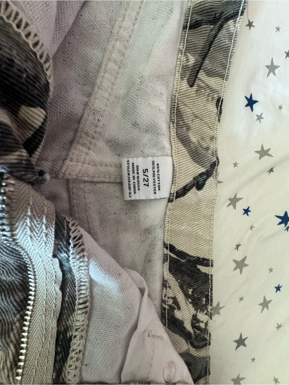 Neutral Camo Cargo Jorts - Gray,Cream, Green-ish gray. - Picture 3 of 3